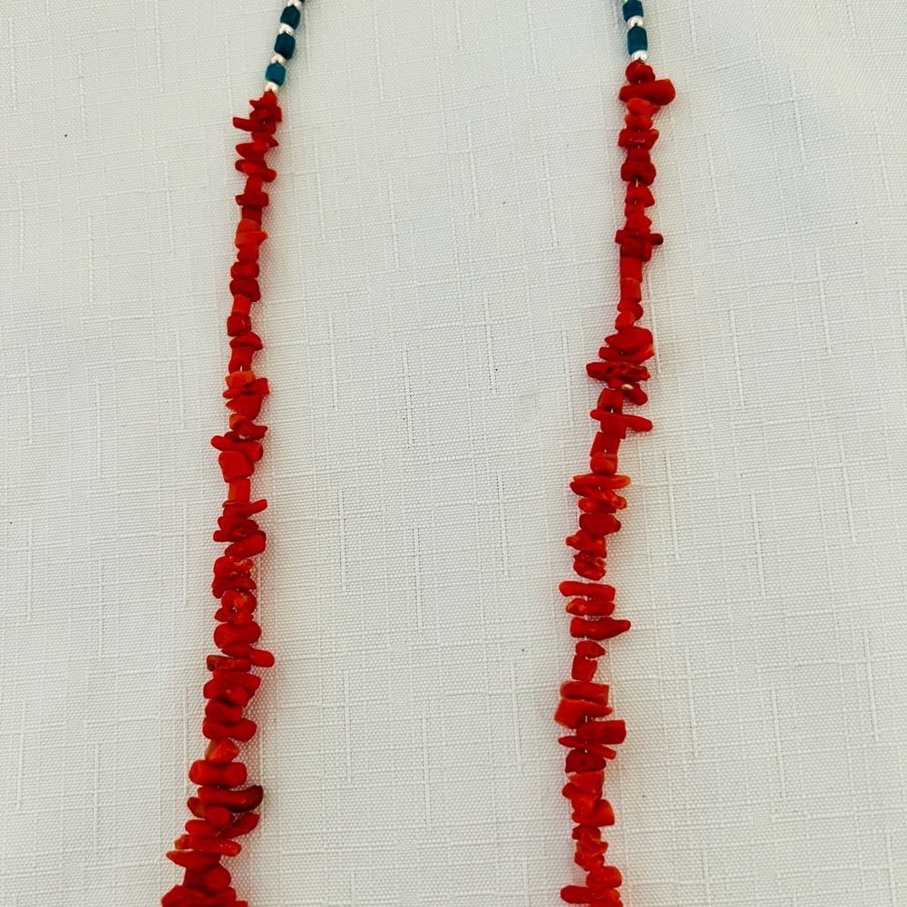 Vintage / Authentic~Red Natural Branch Coral Necklace with Turquoise - Picture 6 of 9